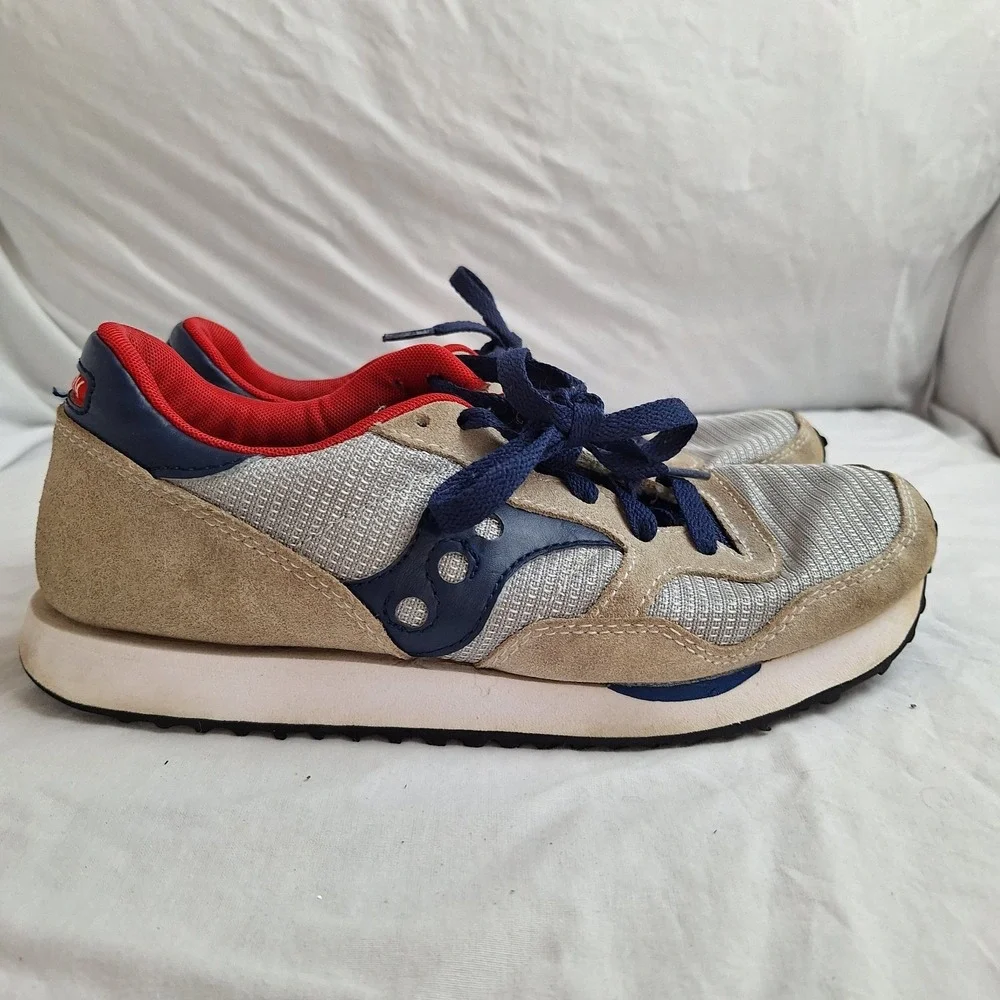 Saucony Essential Sneaker Women‎ Sz 8.5 Vintage Inspired Running Retro Classic